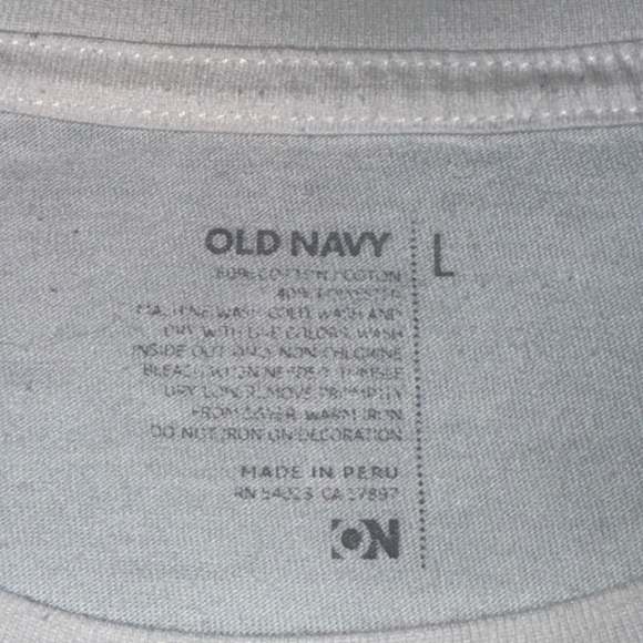 Old navy graphic tee! Very soft and light fabric! - Picture 3 of 3
